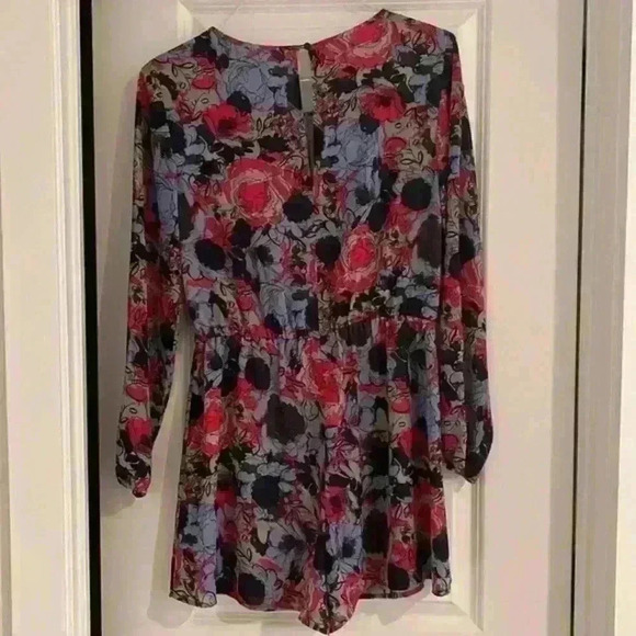 Leith‎ Floral Romper - Picture 4 of 7